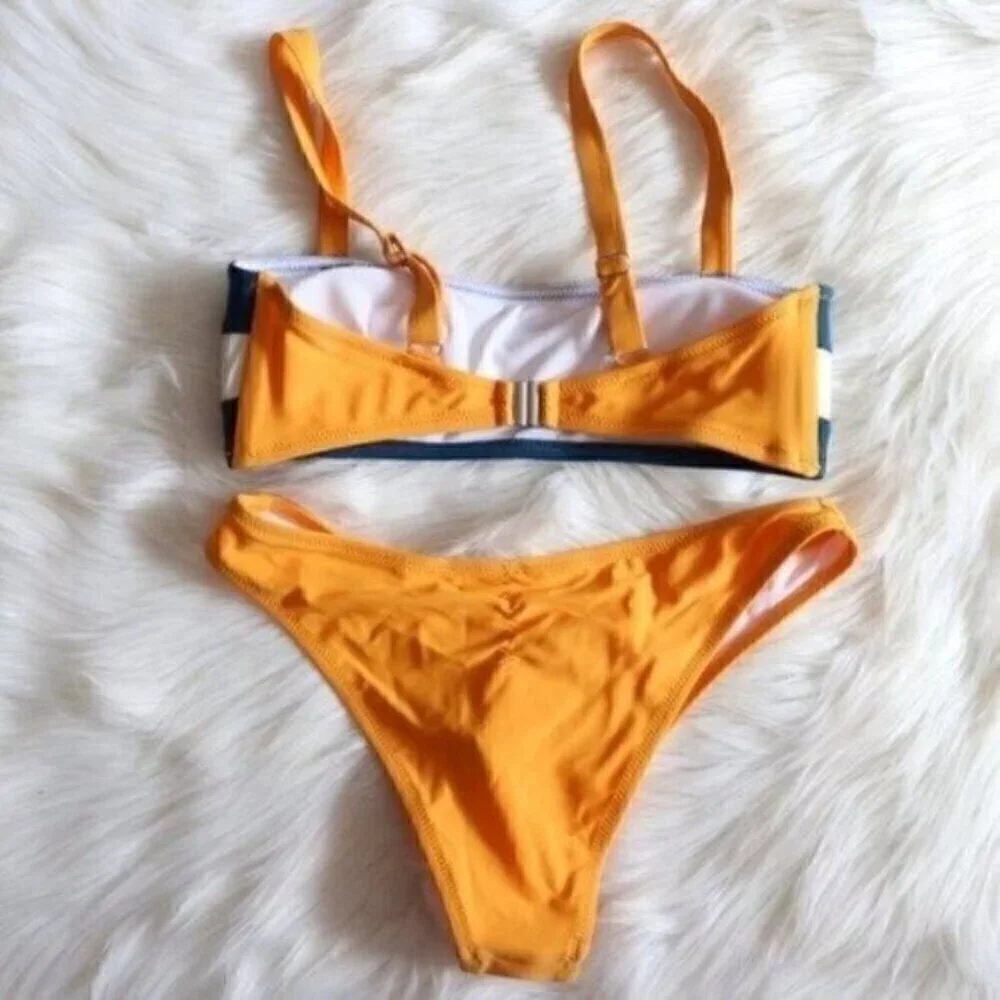 NWT Colorblock Bandeau Low Rised Bikini Set Size Small Bathing Suit Swim